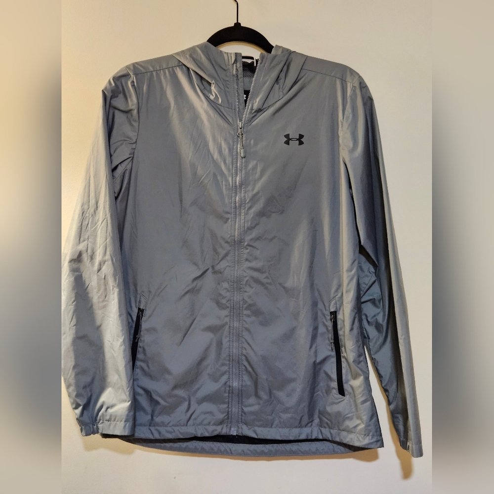 19- Womans under armour